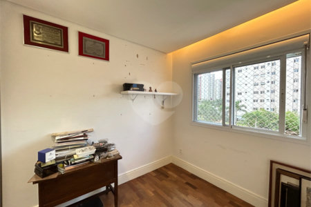 Apartamento à venda com 3 quartos, sendo 1 suíte, em Vila Leopoldina, São Paulo, SP