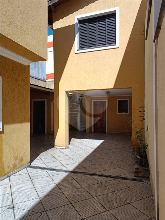 Sobrado à venda com 3 quartos, sendo 1 suíte, em Vila Paiva, São Paulo, SP