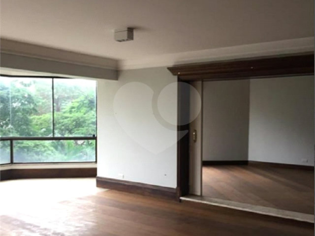 Apartamento à venda com 4 suítes em Vila Andrade, São Paulo, SP
