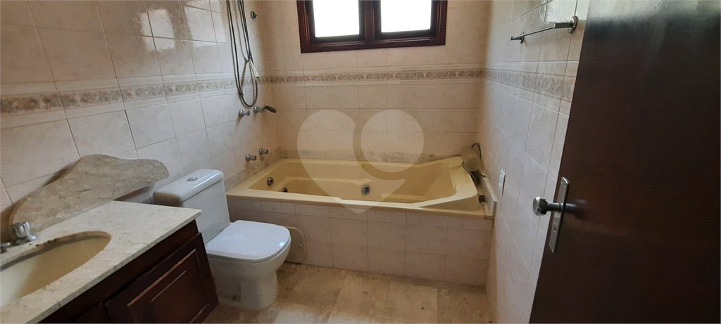 Casa à venda ou para alugar com 4 quartos, sendo 2 suítes, em Mantiqueira, Mairiporã, SP