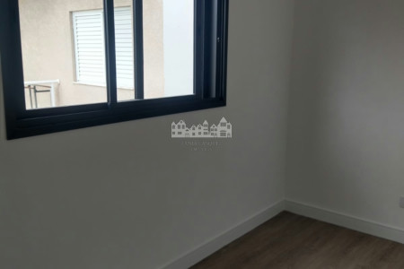 Sobrado à venda ou para alugar com 3 suítes em Jardim do Lago, Atibaia, SP