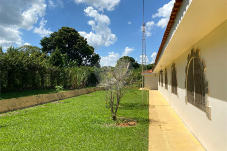 Casa à venda com 4 quartos, sendo 2 suítes,  em Dois Córregos, Piracicaba, SP