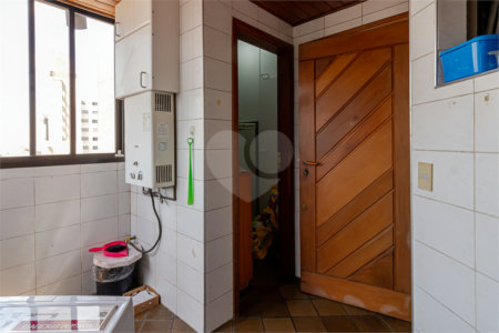 Apartamento à venda com 3 suítes em Aclimação, São Paulo, SP