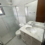 Casa à venda com 5 quartos, sendo 3 suítes, no condomínio Recanto das Palmeiras, Rio de Janeiro - RJ