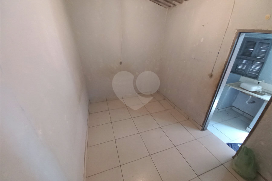 Casa à venda com 2 quartos em Campo Limpo, São Paulo, SP