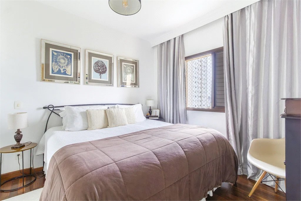 Apartamento à venda com 4 quartos, sendo 3 suítes, em Jardim Monte Kemel, São Paulo, SP