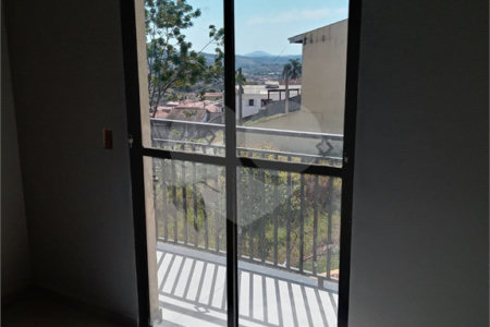 Apartamento à venda com 2 quartos no Centro, Bom Jesus dos Perdões, SP