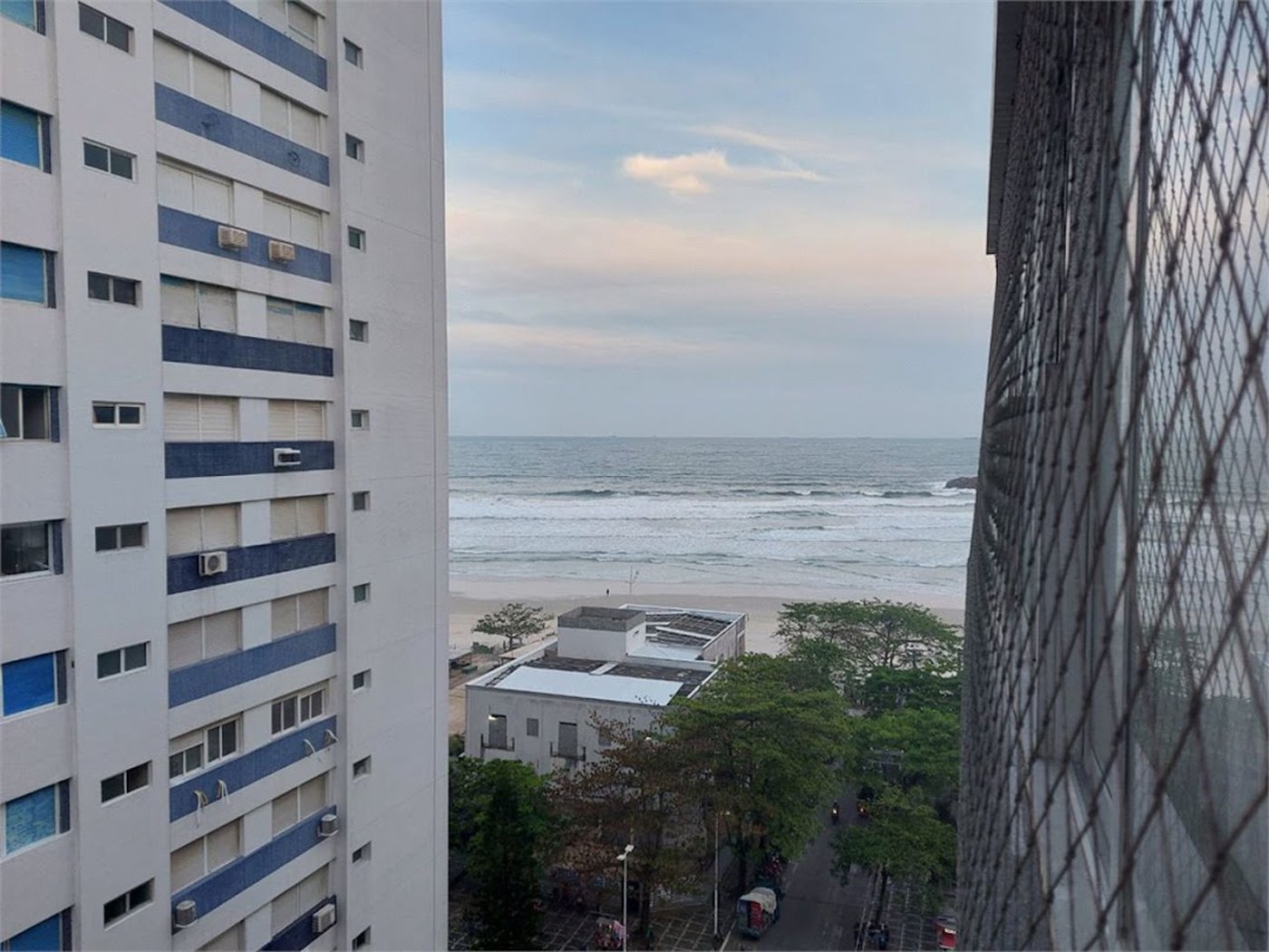 Apartamento com 4 dormitórios à venda, 120 m² por R$ 700.000,00 - Pitangueiras - Guarujá/SP