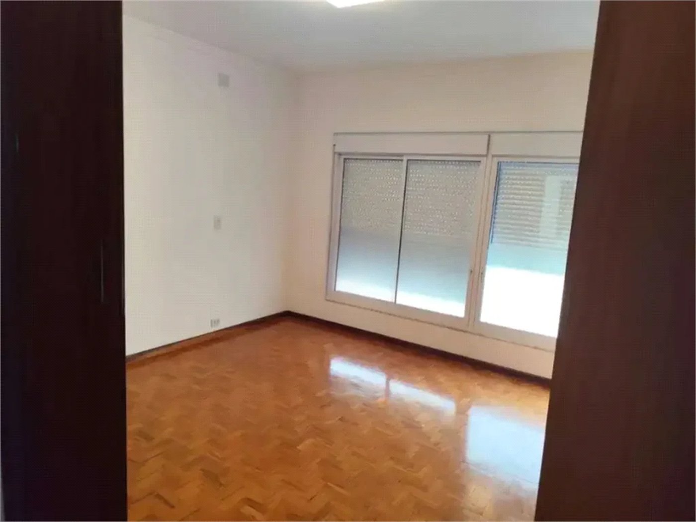 Sobrado à venda com 4 quartos, sendo 2 suítes,  em Lapa, São Paulo, SP