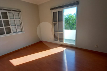 Casa à venda com 5 quartos, sendo 3 suítes, no condomínio Vinhas da Vista Alegre - Lado Sede, Vinhedo - SP