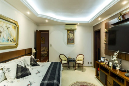 Casa à venda ou para alugar com 5 quartos, sendo 3 suítes, em Independência, São Bernardo do Campo, SP