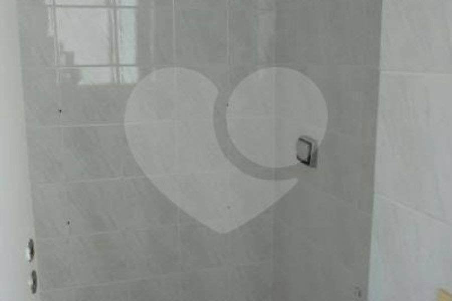 Apartamento à venda com 3 quartos, sendo 1 suíte,  em Morumbi, São Paulo, SP