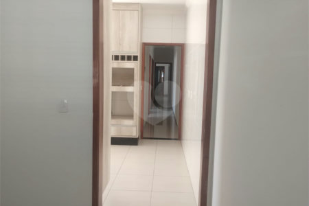 Casa à venda com 3 quartos, sendo 1 suíte, em Parque Industrial, São José dos Campos, SP