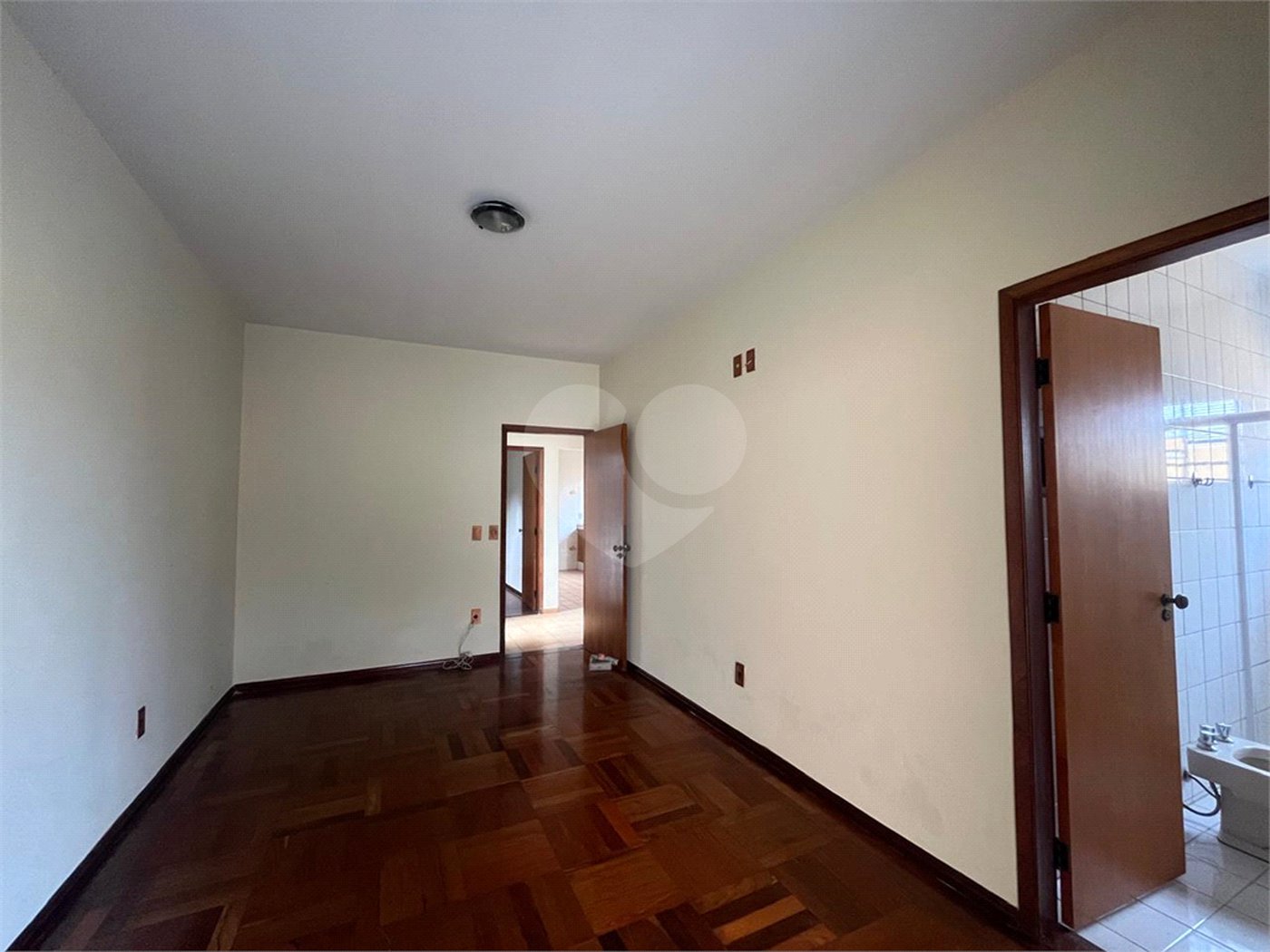 Casa à venda com 5 quartos, sendo 1 suíte, no Centro, Itapetininga, SP