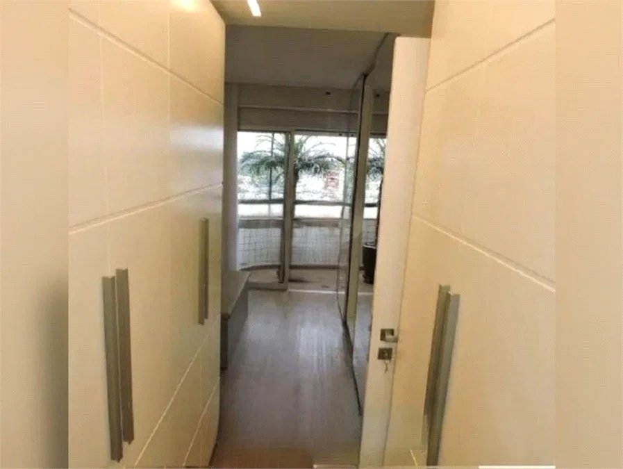 Cobertura para alugar com 4 quartos, sendo 3 suítes, em Vila Morse, São Paulo, SP