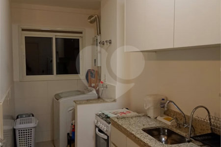 Apartamento à venda ou para alugar com 1 quarto em Granja Viana, Cotia, SP