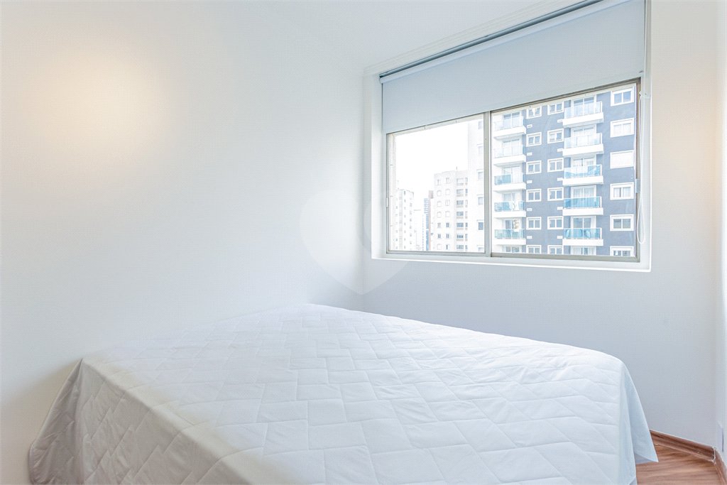 Apartamento à venda com 3 quartos, sendo 1 suíte, em Vila Olímpia, São Paulo, SP