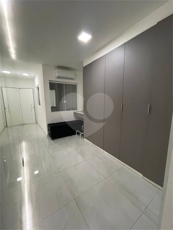 Sobrado à venda com 3 quartos, sendo 1 suíte,  em Vila Maria Alta, São Paulo, SP