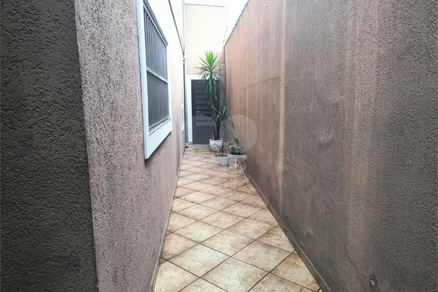 Sobrado à venda com 3 quartos, sendo 1 suíte,  em Vila Palmeiras, São Paulo, SP