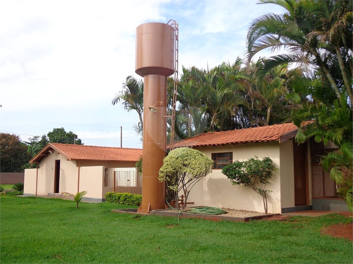 Chácara à venda com 5 quartos em Parque Planalto, Araraquara, SP