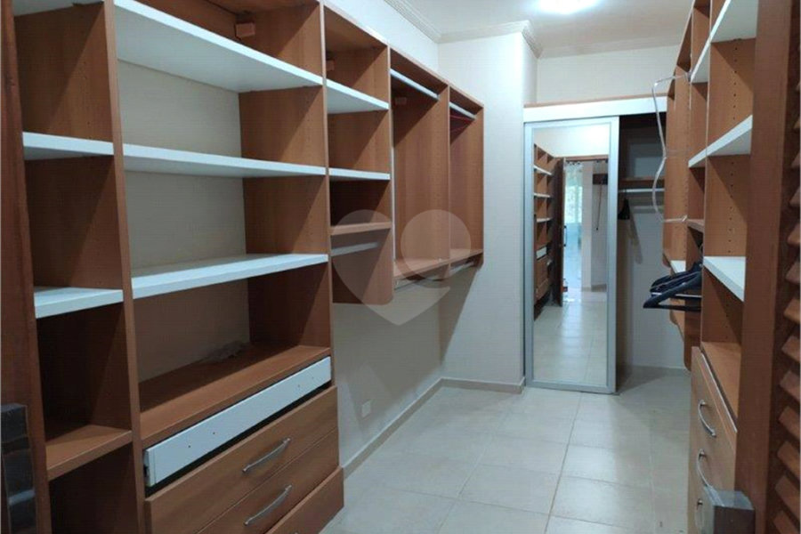 Casa à venda com 4 suítes no condomínio Parque Imperial, Mairiporã - SP