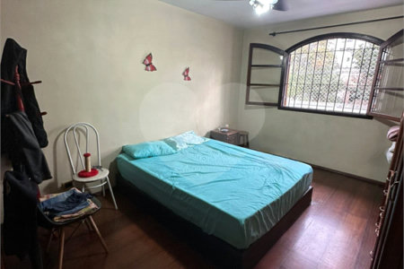 Sobrado à venda com 3 quartos, sendo 1 suíte,  em Jardim Prudência, São Paulo, SP