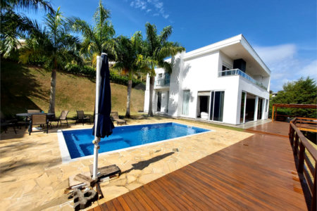 Casa à venda e locação com 4 suítes no Condomínio Jardim Primavera, em Louveira/SP