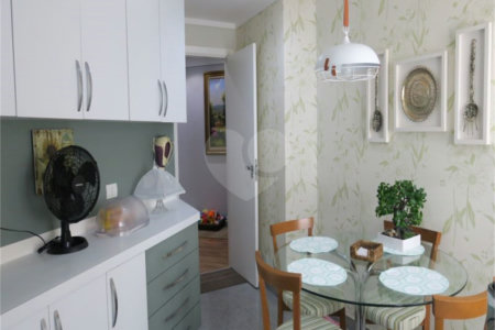 Apartamento à venda com 3 quartos, sendo 2 suítes, em Jardim Parque Morumbi, São Paulo, SP