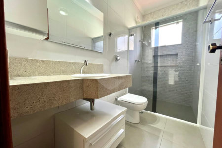 Casa Térrea à venda com 3 quartos, sendo 1 suíte,  em Cidade Universitária, Campinas, SP