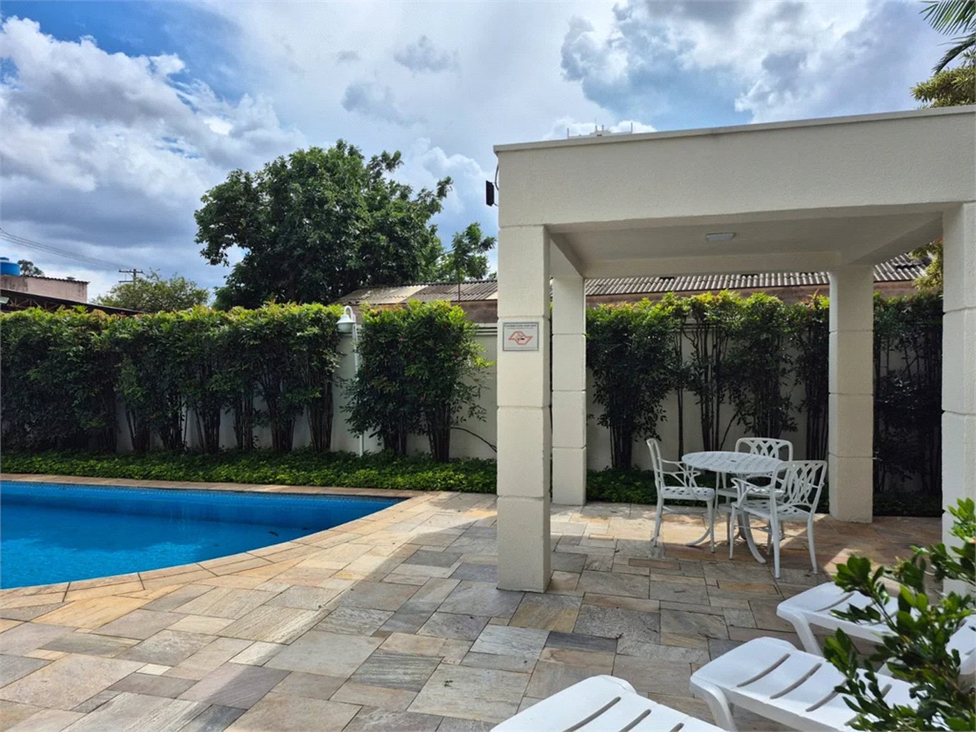 Apartamento à venda com 2 quartos em Vila Anastácio, São Paulo, SP