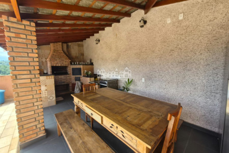 Casa à venda com 3 quartos, sendo 2 suítes, em Jardim Real, Bom Jesus dos Perdões, SP