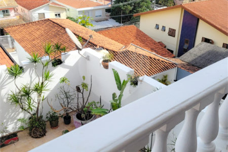 Sobrado à venda com 4 quartos, sendo 2 suítes,  em Vila Madalena, São Paulo, SP