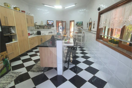 Casa à venda ou para alugar com 4 suítes em Vila Machado, Mairiporã, SP