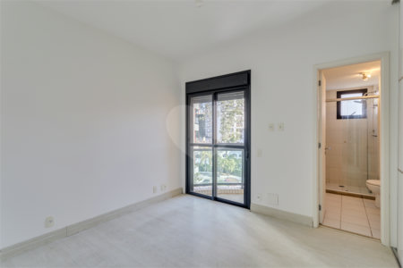 Apartamento à venda com 3 quartos, sendo 1 suíte, em Morumbi, São Paulo, SP