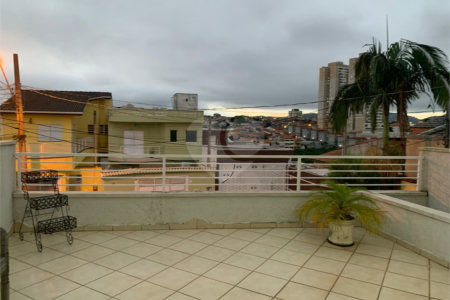 Sobrado à venda com 3 quartos, sendo 1 suíte, em Residencial Novo Horizonte I, Mogi das Cruzes, SP