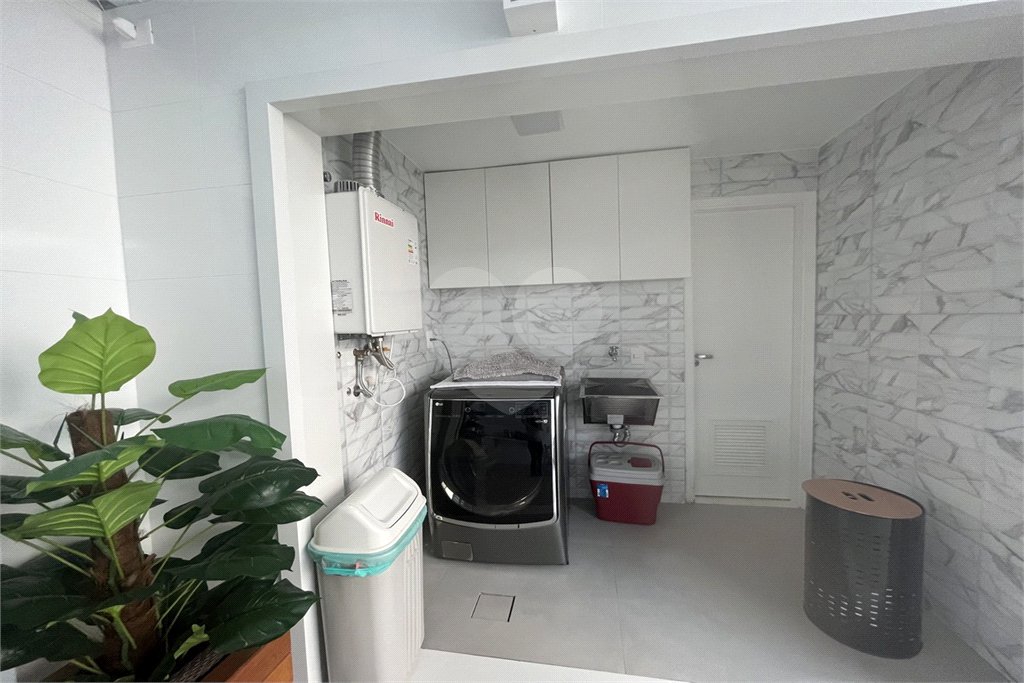 Apartamento à venda com 2 suítes em Barra Funda, São Paulo, SP