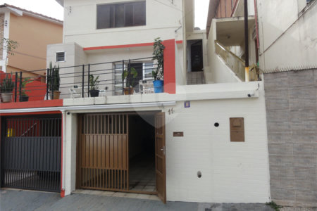 Sobrado à venda com 3 quartos em Água Fria, São Paulo, SP