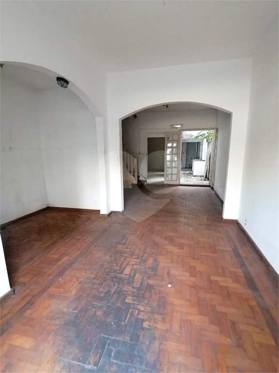 Sobrado à venda com 3 quartos em Vila Mariana, São Paulo, SP
