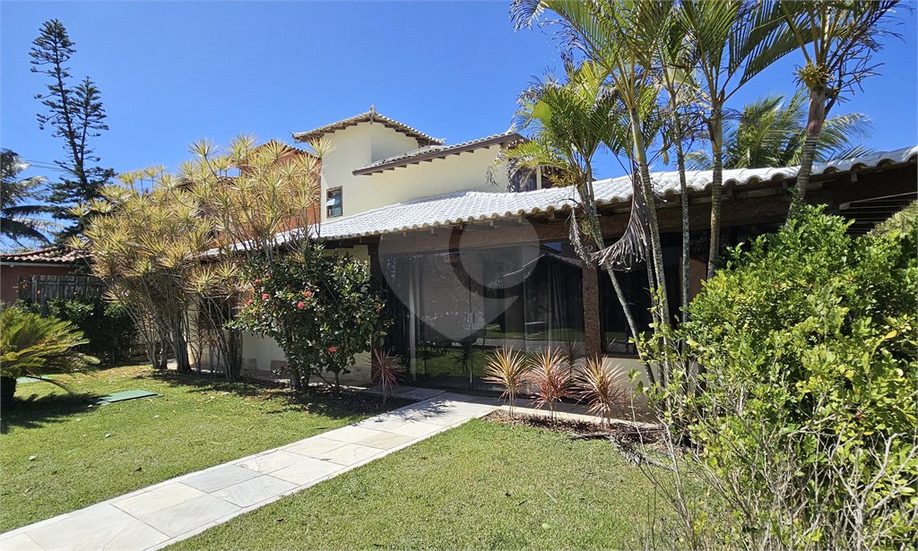 Casa à venda com 7 quartos, sendo 4 suítes,  em Praia Rasa, Armação dos Búzios, RJ