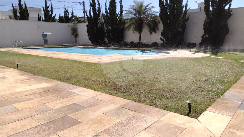 Casa à venda com 4 quartos, sendo 2 suítes,  no condomínio Damha Iii, São Carlos - SP