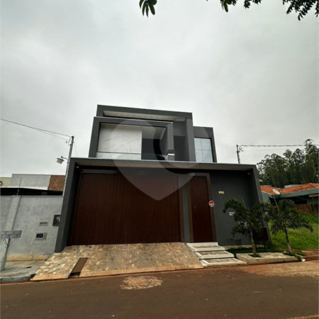 Sobrado à venda com 3 suítes em Residencial Ponta Porã I, Ponta Porã, MS