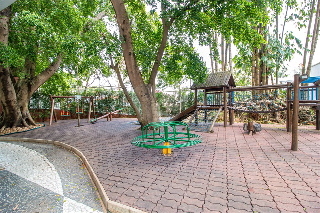 Apartamento à venda com 3 suítes em Jardim Marajoara, São Paulo, SP