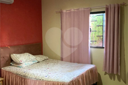 Casa à venda com 3 quartos em Parque dos Ipês I, Ponta Porã, MS