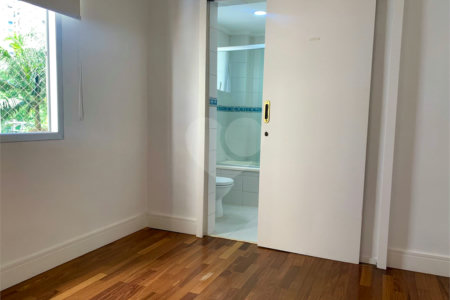 Apartamento à venda com 3 quartos, sendo 1 suíte, em Perdizes, São Paulo, SP