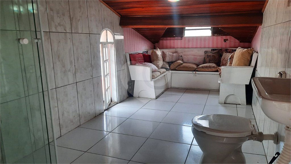 Sobrado para alugar com 3 quartos, sendo 2 suítes, em Interlagos, São Paulo, SP