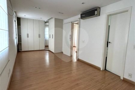 Apartamento à venda com 2 quartos, sendo 1 suíte, em Santa Cecília, São Paulo, SP