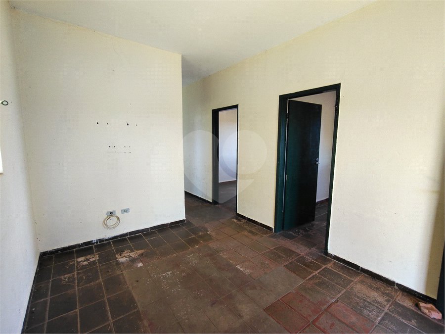 Fazenda para alugar com 3 quartos em Vila Santana, Itapetininga, SP