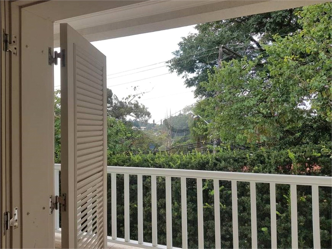Casa à venda com 4 suítes no condomínio Vilaretto, São Paulo - SP
