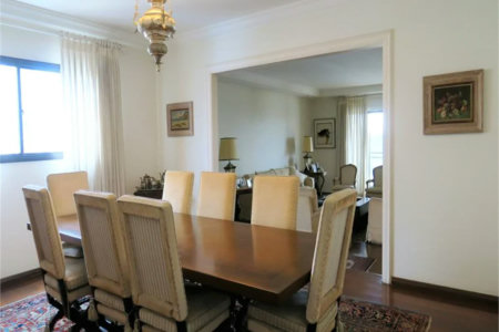 Apartamento à venda com 3 quartos, sendo 2 suítes,  em Real Parque, São Paulo, SP
