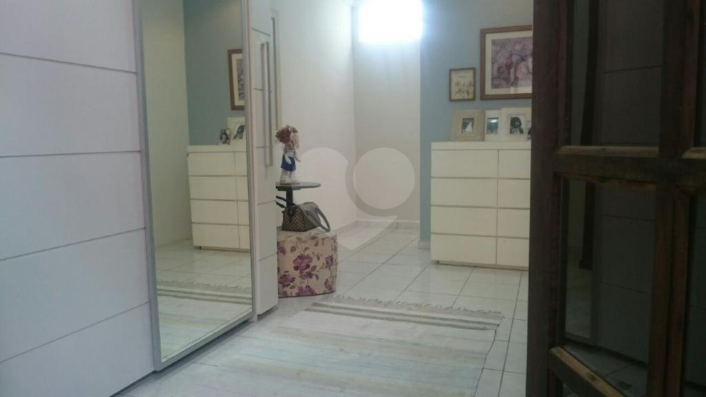 Sobrado à venda com 3 quartos, sendo 2 suítes, em Artur Alvim, São Paulo, SP